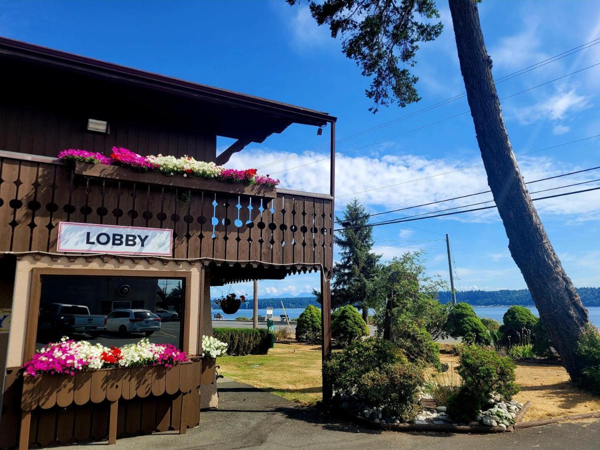 Ramada By Wyndham Campbell River Exterior foto